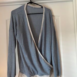 Thin knit blue sweater women’s